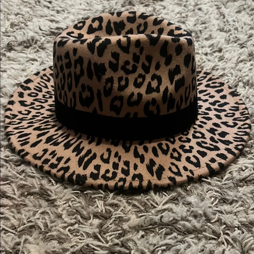 Leopard Print Women's Hat - Picture 3 of 5
